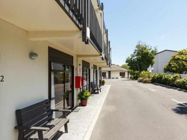 Fitherbert Ave, Palmerston North, Kauri Court, Hotel