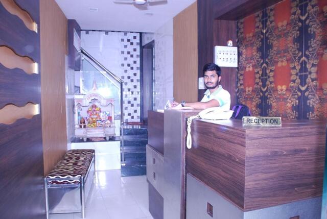 T. Junction, Near Mangal Murti Bldg. Mankhurd Link Road, Pmgp, Opp. Barc, Mankhurd, Mumbai, Shiv Kru