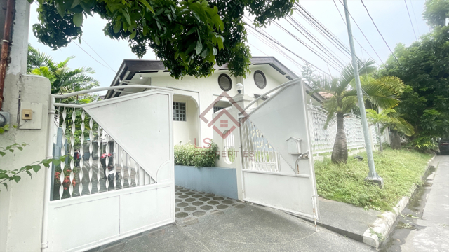 Moonwalk, Paranaque, House For Sale Moonwalk, Paranaque, House For Sale