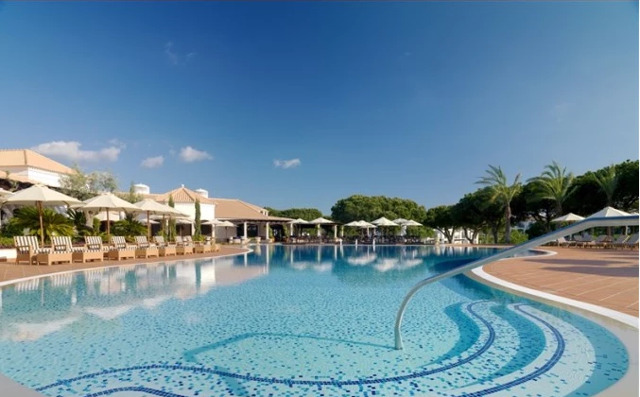 Olhos De Agua, Apartment For Sale