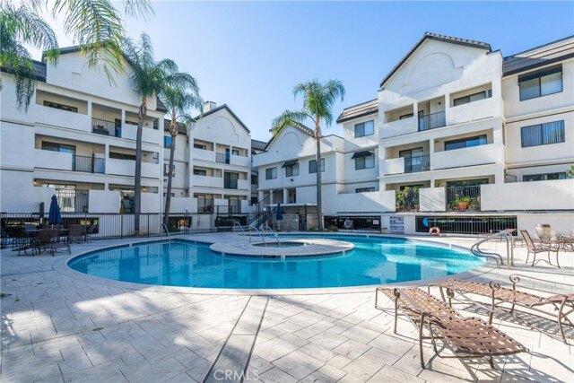 Kinzie St Unit,northridge, Flat For Rent