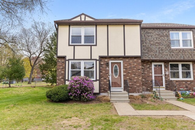 Saint Marc Cir Unit H, South Windsor, Home For Sale