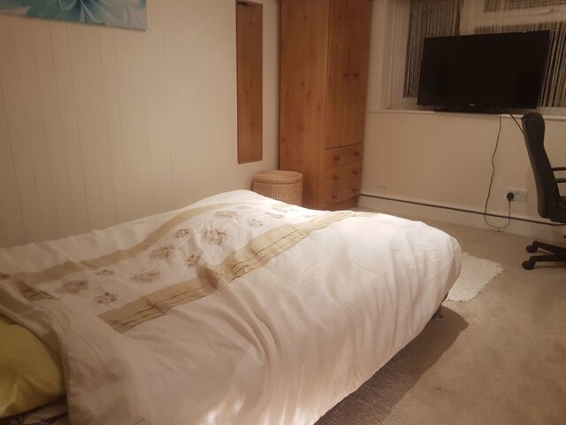 Denton, Room For Rent