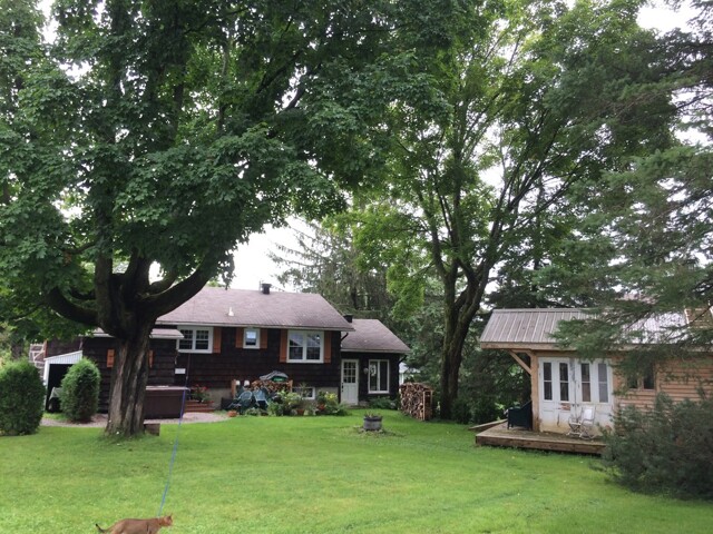 Quebec, Room For Rent