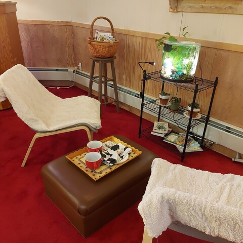 Mannville, Room For Rent