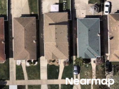 W Th Pl, Chicago, Preforeclosure Single-family Home