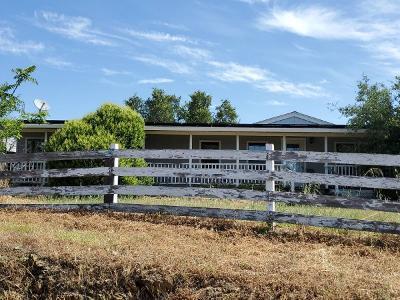 Salmon Rd, Copperopolis, Preforeclosure Single-family Home