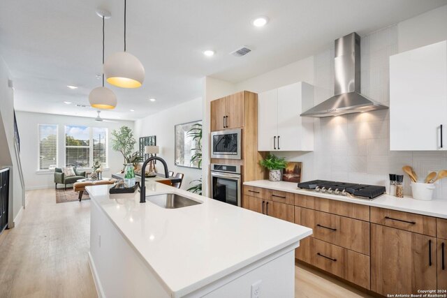 E Locust St Unit,san Antonio, Home For Sale