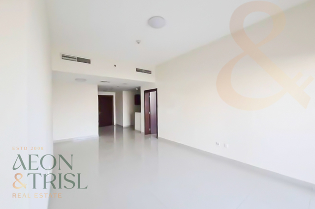 Jumeirah Village Circle, Jvc District,dubai, Apartment For Sale