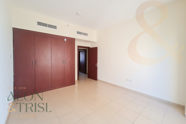 Jumeirah Beach Residence, Rimal, Dubai, Apartment For Sale