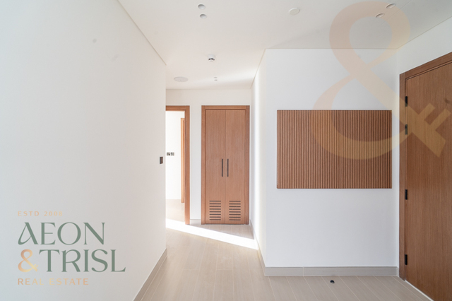 Jumeirah Village Circle, Binghatti Tulip, Dubai, Apartment For Sale