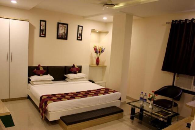 Opp.kailash Talkies,nai Sadak, Gwalior, The A-park Hotel