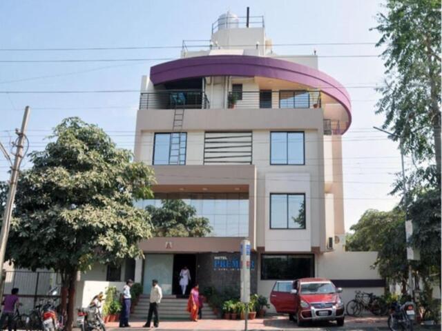 Near Nahata Collage, Saket Society, Jamner Road,maharashtra, India ., Bhusawal, Hotel Premier, Hotel