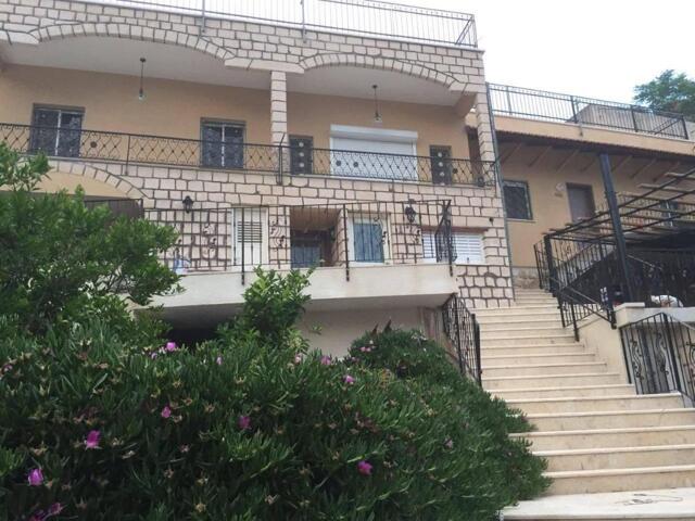 / Street, Nazareth, Mensa Christi Hotel / Street, Nazareth, Mensa Christi Hotel