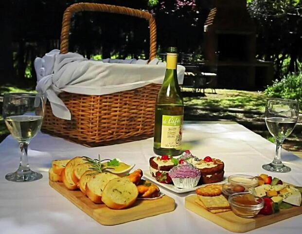 Twee Jonge Gezellen Road, Tulbagh, Vindoux Tree House