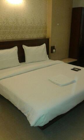 Mumbai - Nashik Expressway, Nashik, Hotel Sai Saya.