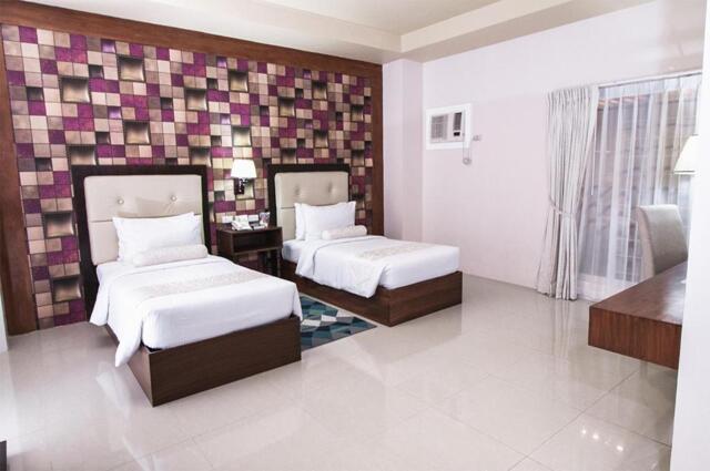 East J. Blanco Drive, Dumaguete, Sierra Hotel, Hotel