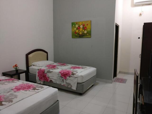 Jalan Sangga Buana I (komplek Bukit Hindu) No., Palangkaraya, Wisma Liontine, Guesthouse/bed