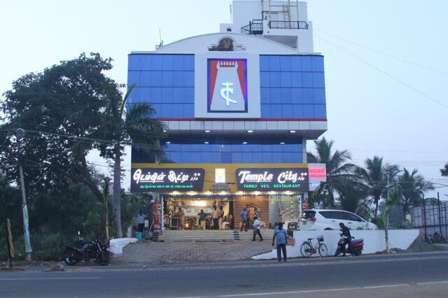 Near Meenakshi Mission Hospital,melur Main Road,uthangadi, Madurai, Hotel Temple City