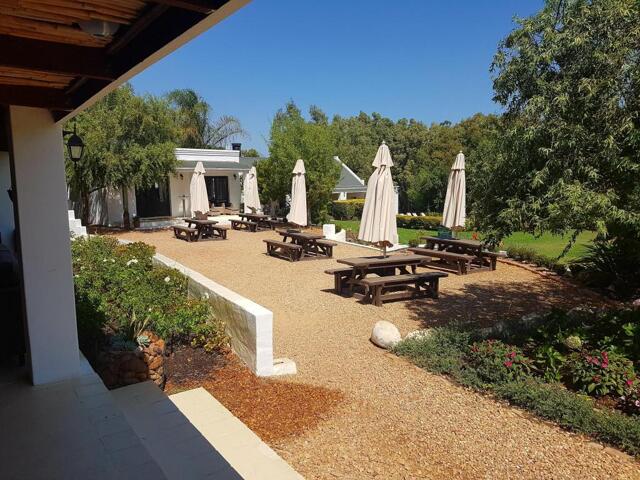 Lady Loch Road, Wellington, Lady Loch Country