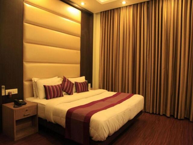 A, Akashneem Marg, Dlf Phase -ii,near Sikanderpur Metro Station, Gurgaon, New Delhi And Ncr, Hotel I