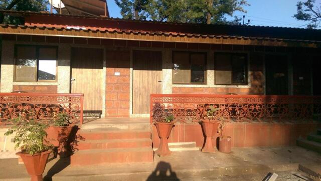 Dr. Billimoria Road, Panchgani Market, Panchgani, Hotel Ambassador Panchgani