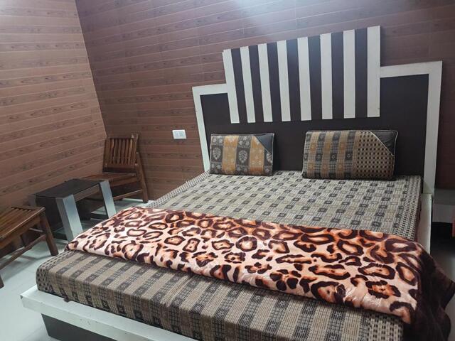 Bus Stand, Near Slip Counter, Prasher Market, Opp. Subash International, Katra (jammu And Kashmir), 