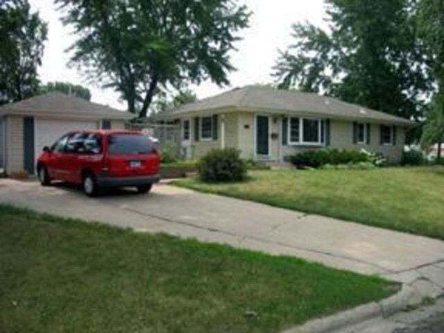 Bloomington, Room For Rent