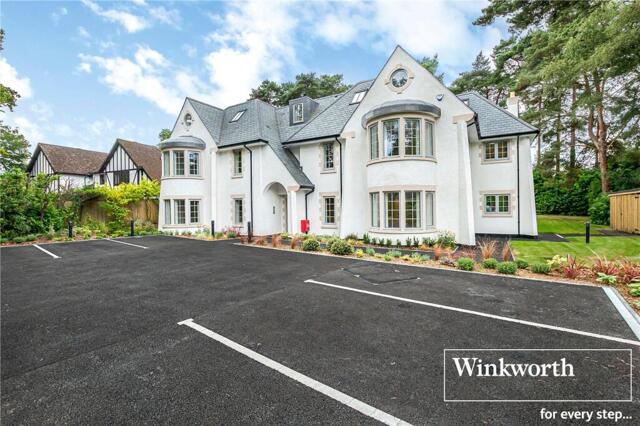 Golf Links Road, Ferndown, 2 Bedroom Apartment