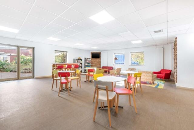 Aerodrome Road, Gosport, Serviced Office To