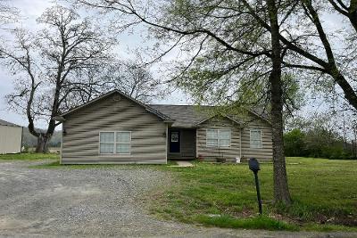 Burkett Flat Rd, Greenbrier, Preforeclosure Single-family Home