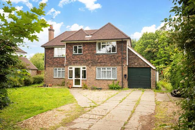 Haroldslea Drive, Horley, 3 Bedroom Detached