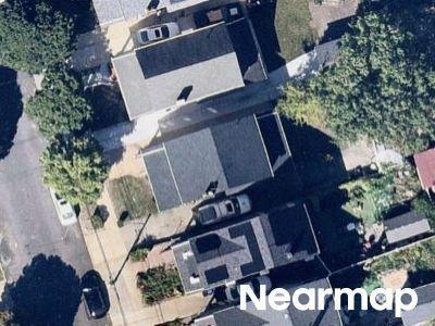 Th St, Saint Albans, Preforeclosure Single-family Home