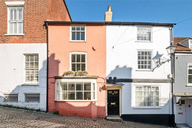 Quay Hill, Lymington, 2 Bedroom Terraced Quay Hill, Lymington, 2 Bedroom Terraced