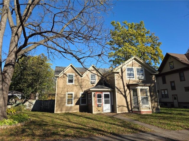 Th St W, Hastings, Home For Sale