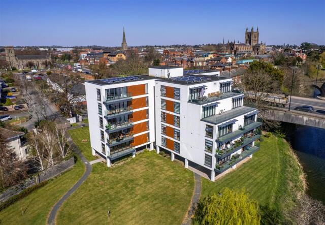 Friars Gate,greyfriars Avenue, 2 Bedroom Apartment