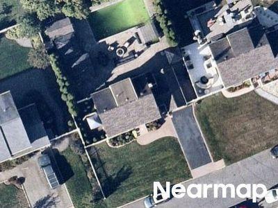 Th St, West Babylon, Preforeclosure Single-family Home