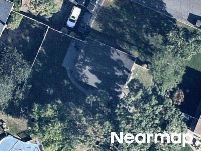 Fulton St, West Babylon, Preforeclosure Single-family Home
