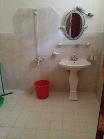 Hunza, Room For Rent