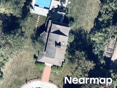 Kerrie Ct, Southampton, Preforeclosure Single-family Home