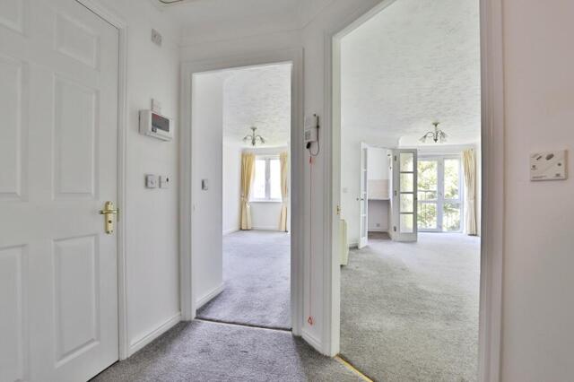 Stour Road, Christchurch, 1 Bedroom Flat