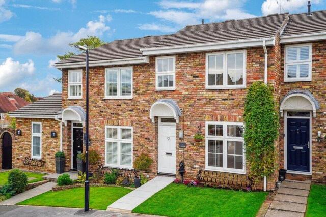 Rosebank Close, Cookham, 3 Bedroom Terraced