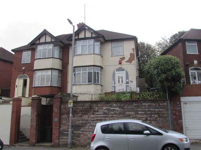 Kenneth Road, Luton, 3 Bedroom Semi-detached