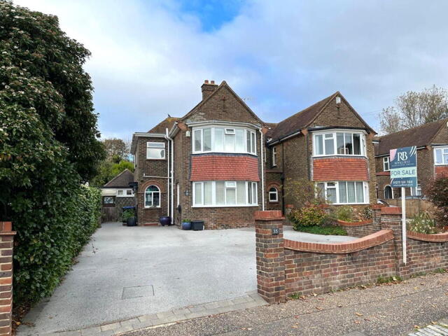 Croft Avenue, Southwick, 6 Bedroom Semi-detached