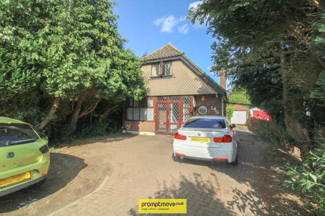 Barton Road, Luton, 3 Bedroom Detached