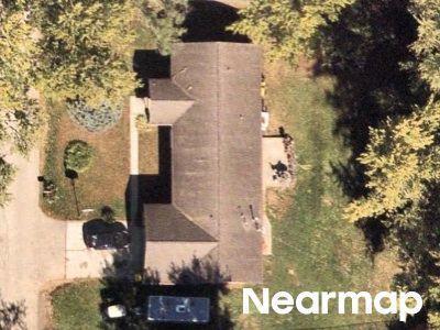 Hyde Park Ave, Mchenry, Preforeclosure Single-family Home