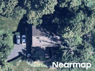 New Hampshire Trl, Crystal Lake, Preforeclosure Single-family Home