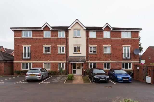 Blackthorn Drive, Huddersfield, 2 Bedroom Flat