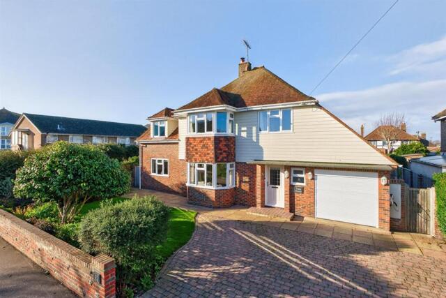 Harsfold Road, Rustington, 4 Bedroom Detached