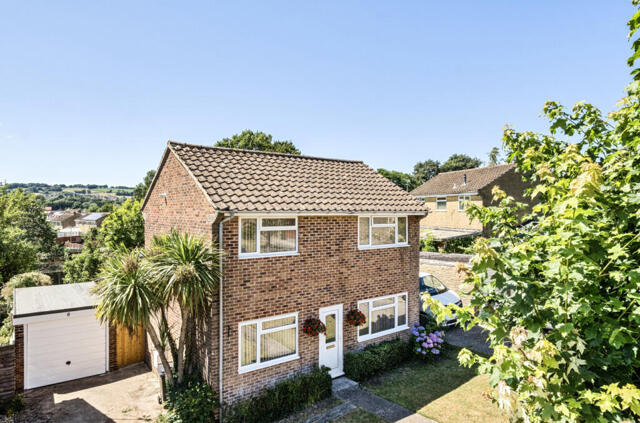 Nursery Gardens, Chard, 3 Bedroom Detached
